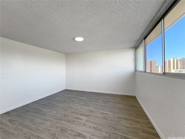 5180 Likini Street 704, Honolulu, HI 96818