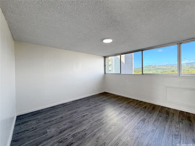 5180 Likini Street 704, Honolulu, HI 96818