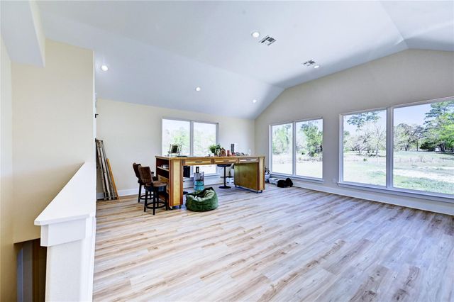 45 Echo Lane, Huntsville, TX 77320