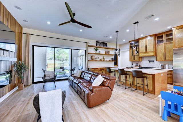 45 Echo Lane, Huntsville, TX 77320