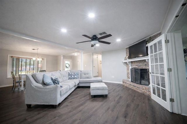 187 Avery Lane, Sulphur, LA 70665