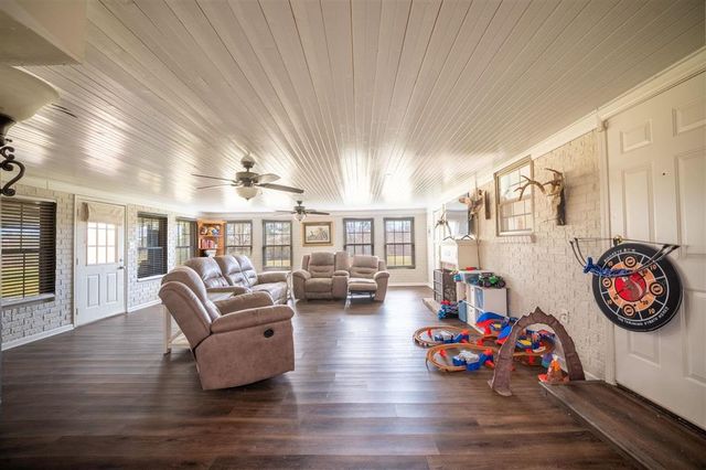 187 Avery Lane, Sulphur, LA 70665