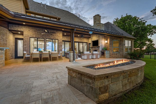 4 Heatherstone Court, Trophy Club, TX 76262
