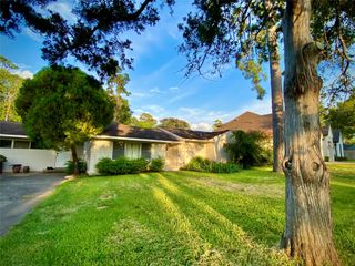 850 Pecanwood Lane, Houston, TX 77024