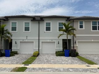 2933 OLIVIA Avenue, Lauderdale Lakes, FL 33311