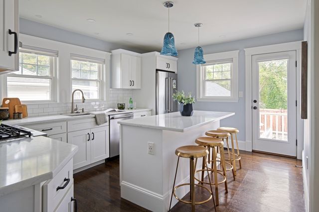 37 Lynde Ave, Melrose, MA 02176