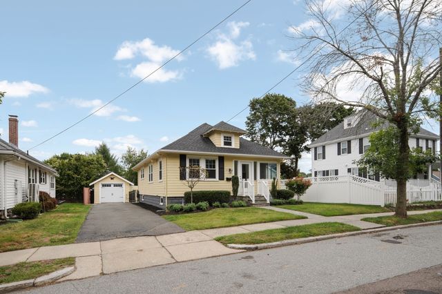 37 Lynde Ave, Melrose, MA 02176
