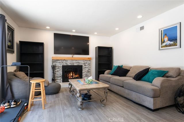 6336 Glen Aire Avenue, Riverside, CA 92506
