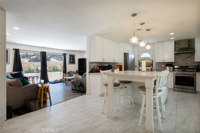 6336 Glen Aire Avenue, Riverside, CA 92506