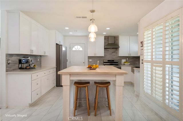 6336 Glen Aire Avenue, Riverside, CA 92506