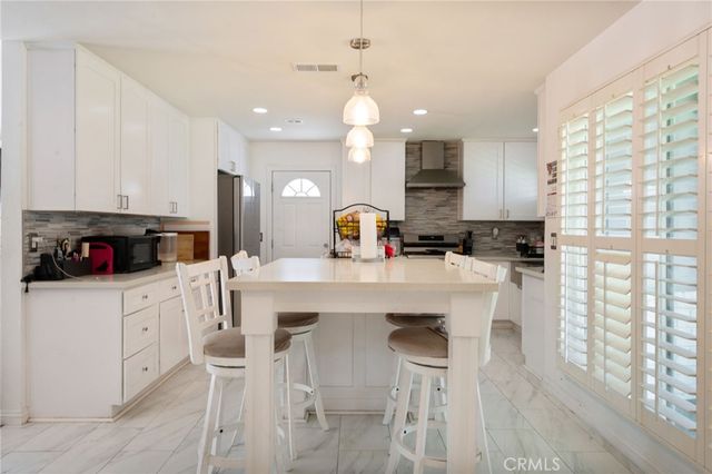 6336 Glen Aire Avenue, Riverside, CA 92506