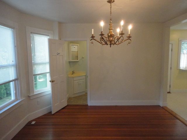 39 E Bowery Street, Newport, RI 02840