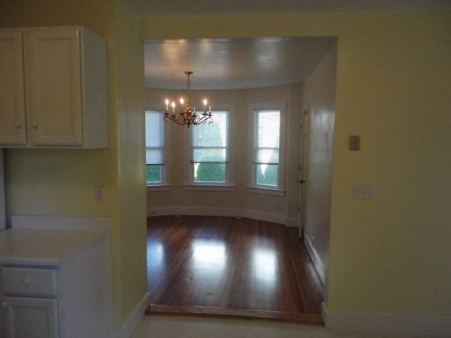 39 E Bowery Street, Newport, RI 02840