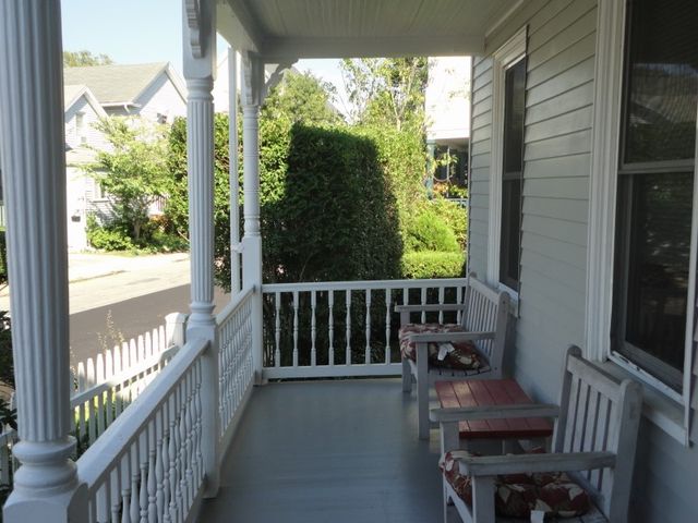 39 E Bowery Street, Newport, RI 02840