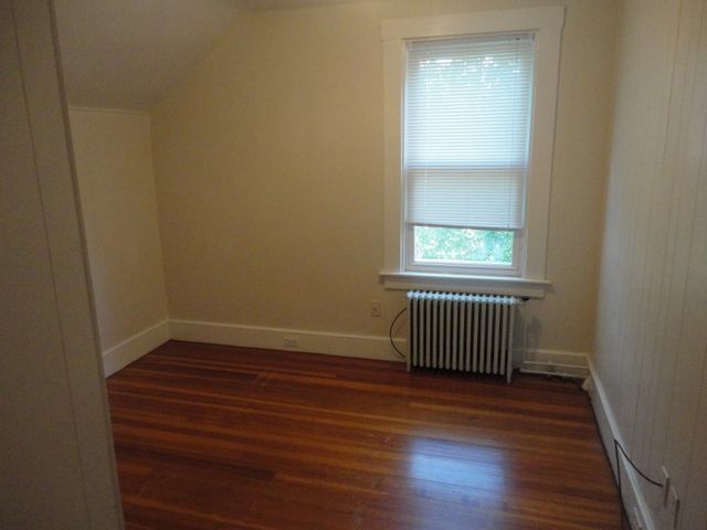 39 E Bowery Street, Newport, RI 02840