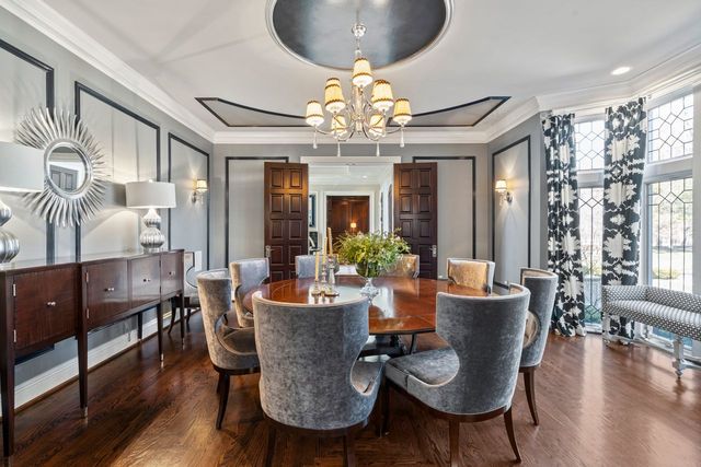 34 BRIDLEWOOD Road, Northbrook, IL 60062