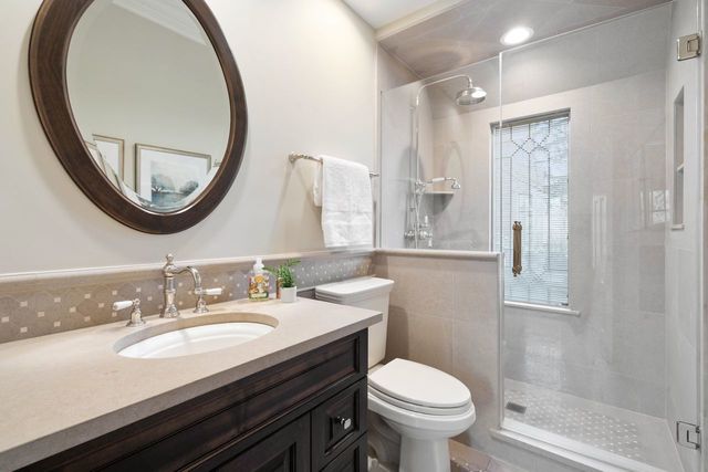 34 BRIDLEWOOD Road, Northbrook, IL 60062