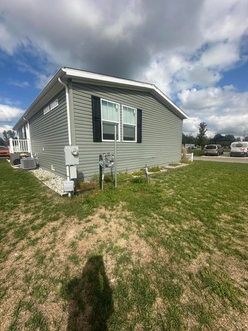 83 Viking Drive NW, Sparta, MI 49345