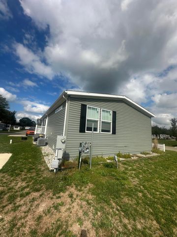 83 Viking Drive NW, Sparta, MI 49345