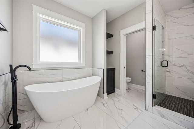 18099 Townsend Drive, Clive, IA 50325