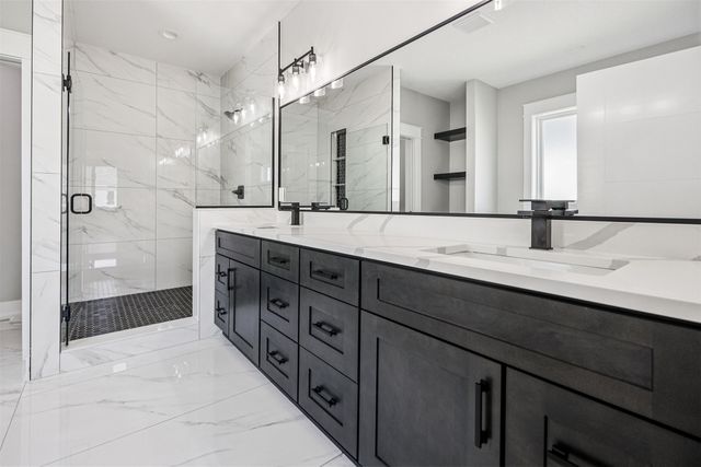 18099 Townsend Drive, Clive, IA 50325