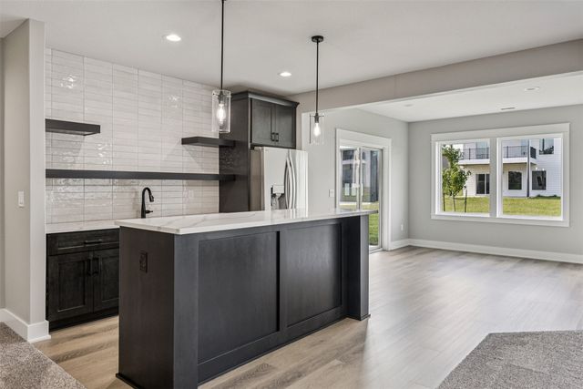 18099 Townsend Drive, Clive, IA 50325