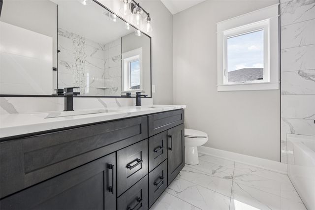 18099 Townsend Drive, Clive, IA 50325