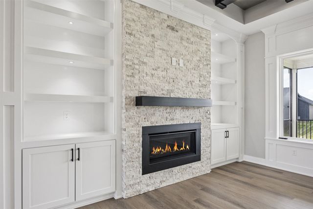 18099 Townsend Drive, Clive, IA 50325