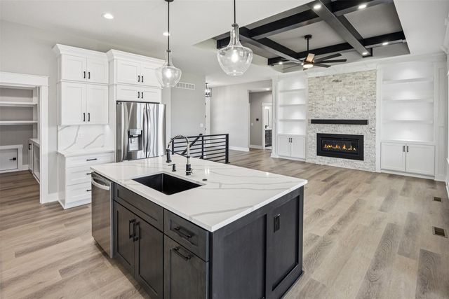 18099 Townsend Drive, Clive, IA 50325