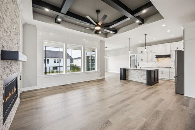 18099 Townsend Drive, Clive, IA 50325