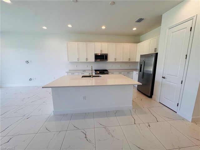 2864 Bloomfield WAY, Naples, FL 34116