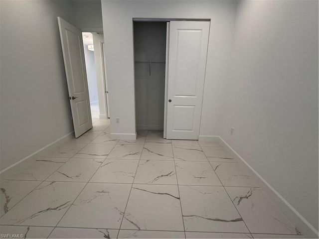 2864 Bloomfield WAY, Naples, FL 34116