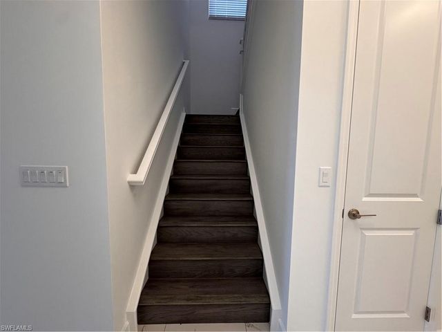 2864 Bloomfield WAY, Naples, FL 34116