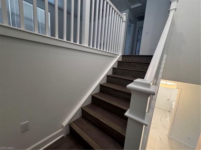 2864 Bloomfield WAY, Naples, FL 34116