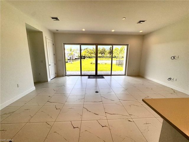 2864 Bloomfield WAY, Naples, FL 34116