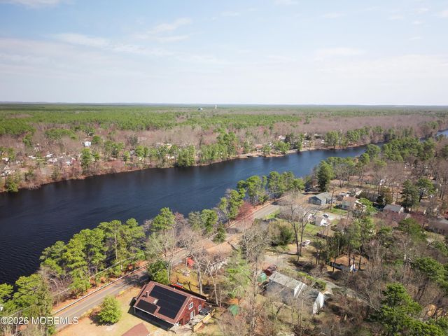 20 Foxglove Street, Browns Mills, NJ 08015