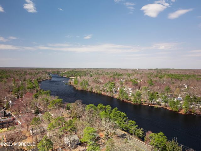 20 Foxglove Street, Browns Mills, NJ 08015