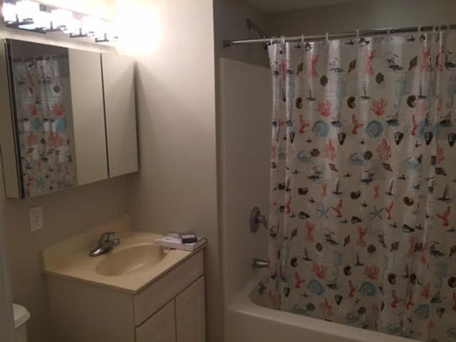 1522 Vfw Parkway 201, Boston, MA 02132
