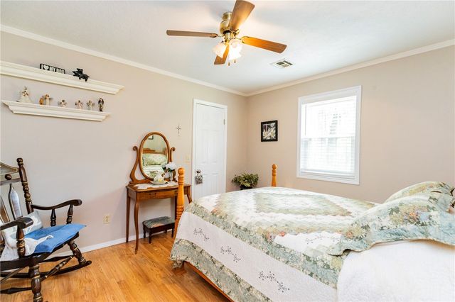 13457 Redbird Lane, Bentonville, AR 72712