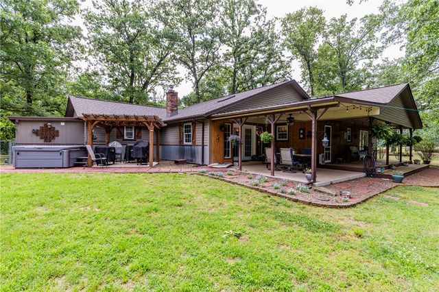 13457 Redbird Lane, Bentonville, AR 72712