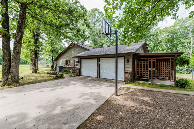 13457 Redbird Lane, Bentonville, AR 72712