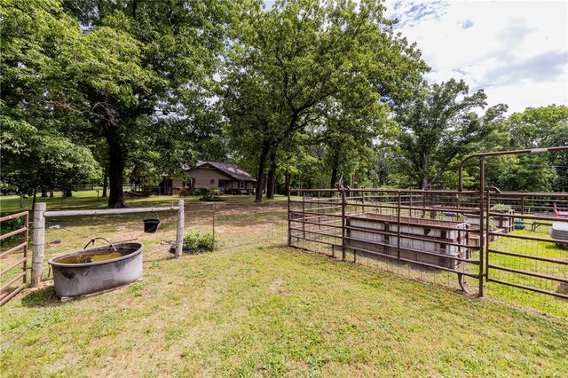 13457 Redbird Lane, Bentonville, AR 72712