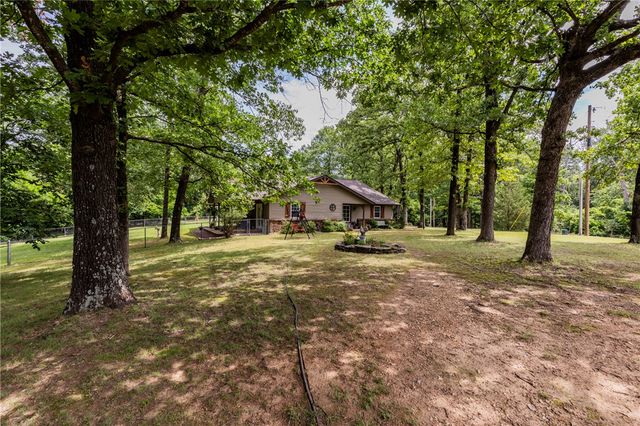 13457 Redbird Lane, Bentonville, AR 72712