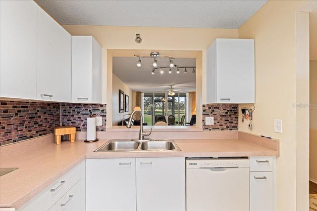 3780 PINEBROOK CIRCLE 106, Bradenton, FL 34209