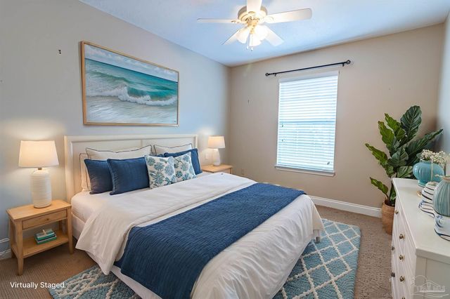 2865 Winners Cir Dr, Navarre, FL 32566