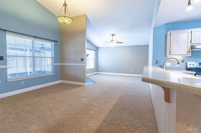 2865 Winners Cir Dr, Navarre, FL 32566