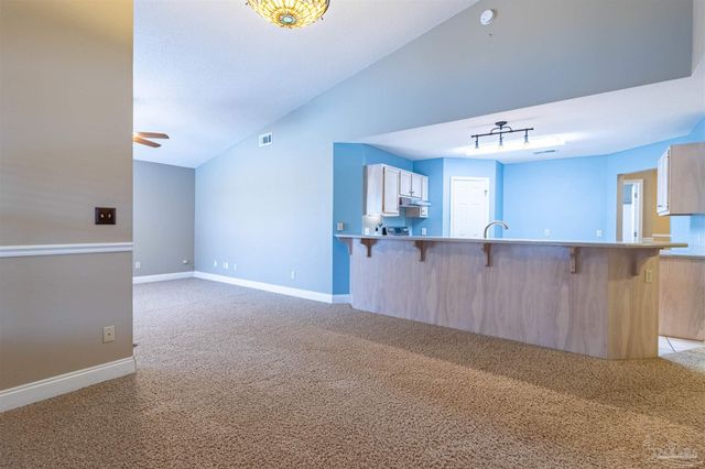 2865 Winners Cir Dr, Navarre, FL 32566