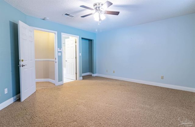 2865 Winners Cir Dr, Navarre, FL 32566