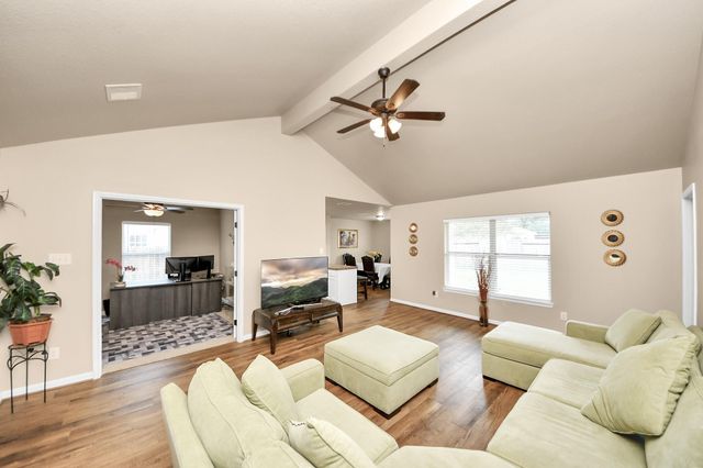 5623 Straight Way, Kingwood, TX 77339