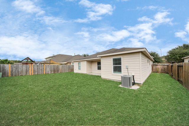 5623 Straight Way, Kingwood, TX 77339